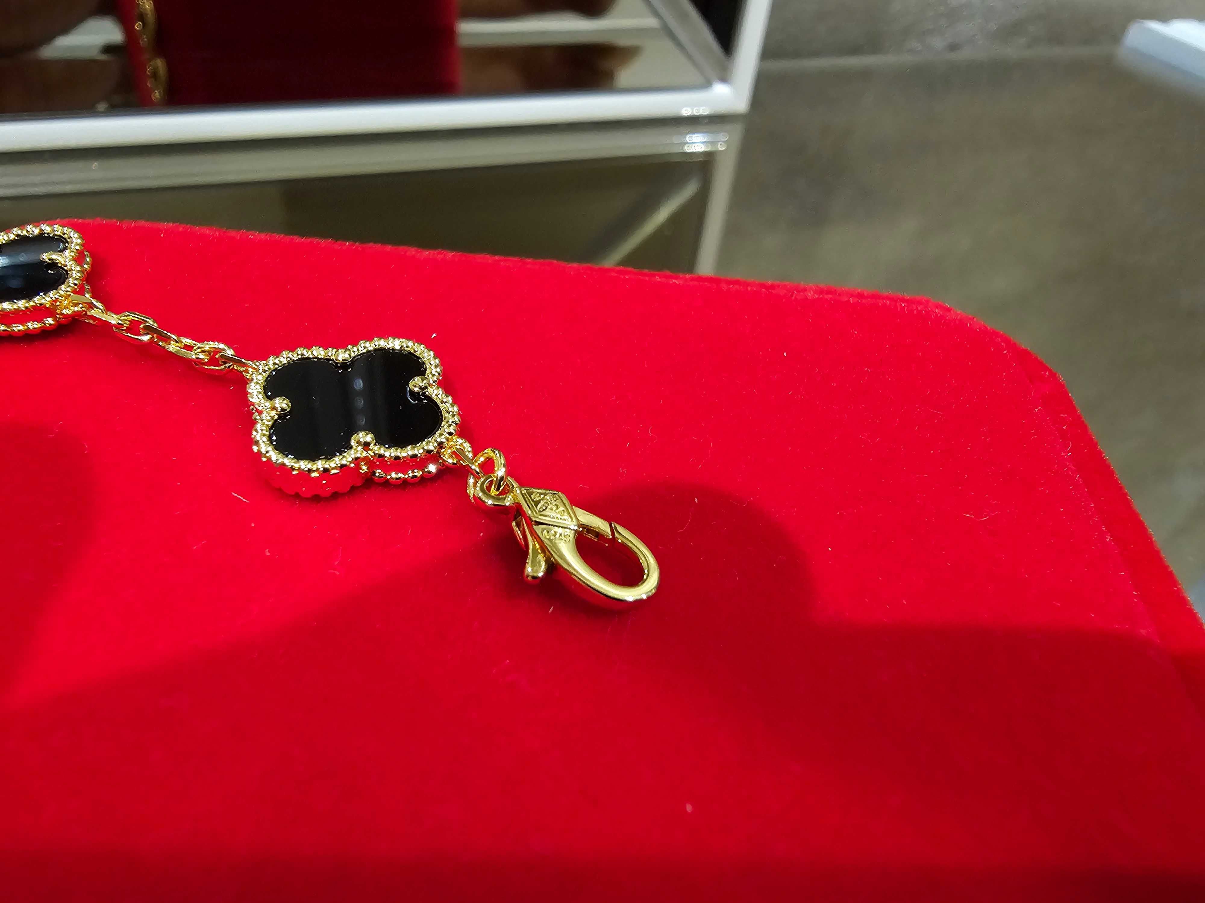 Van Cleef & Arpels VCA Black 5 Motifs Vintage Alhambra Дамска Гривна