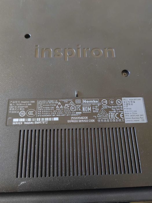 Laptop Dell i5-8265U CPU, 8 GB RAM 240 GB SSD, Win 11 Pro