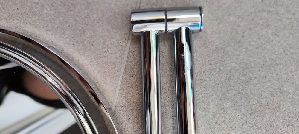 Oglinda cosmetica baie cu mărire pentru pensat