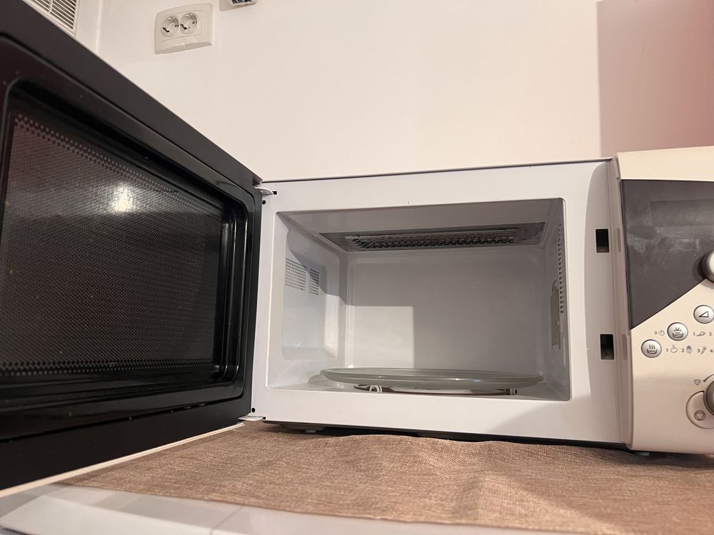 Продам микроволновую печь