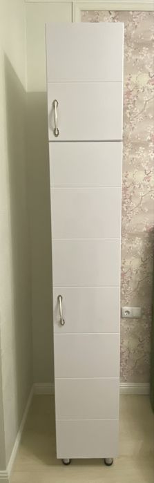 Продам шкаф пенал