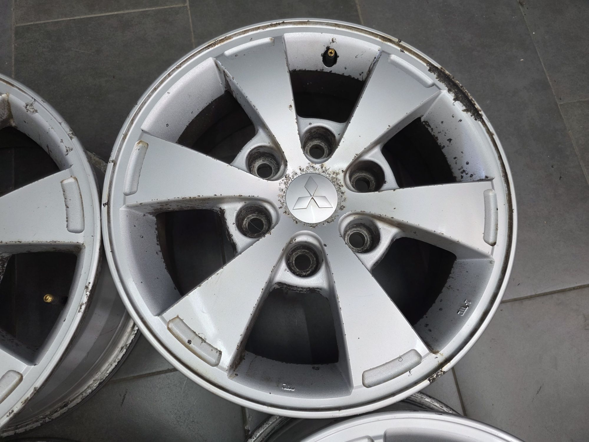 Джанти 16 - Mitsubishi Pajero Sport, L200