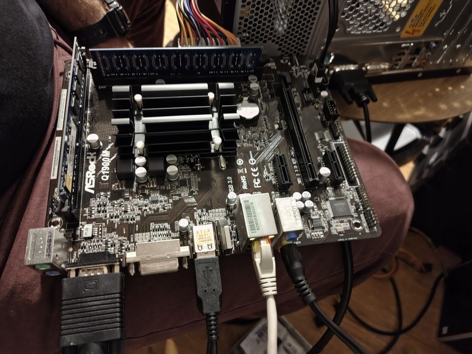 Kit placa de bază ASRock Q1900m Celeron j1900 4gb ddr3