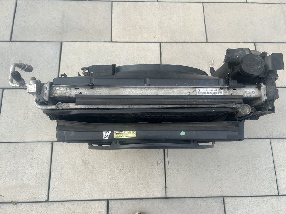 Продам радиятор от x5. E53. Рест до рест.