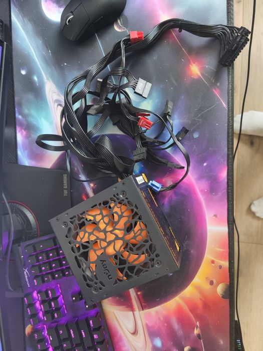 Vând sursa Njoy Titan 600+