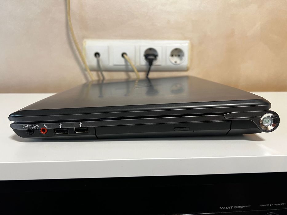 Лаптоп Sony Vaio VPCF12S1E 16.4 i7 , 6GB Ram , 512GB SSD , Full HD