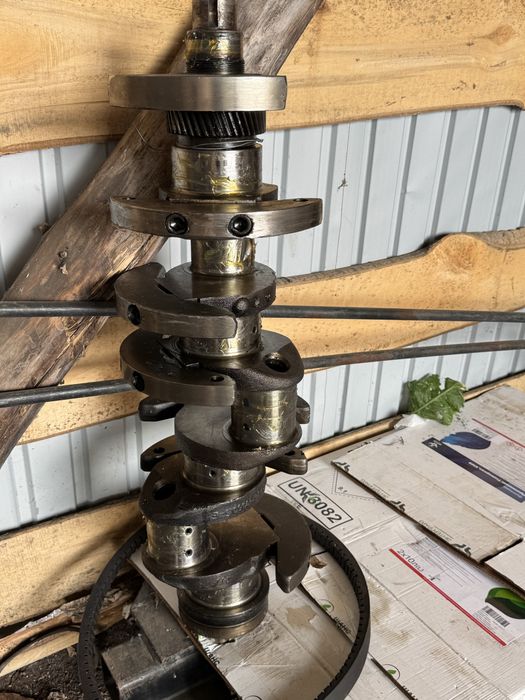 Продам коленвал ямз -236