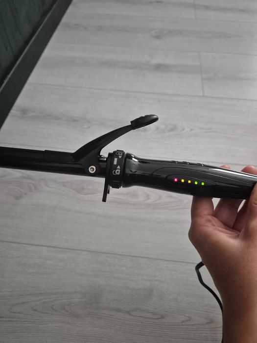 Ondulator Remington S8670, accesorii, Invelis Ceramic, Negru