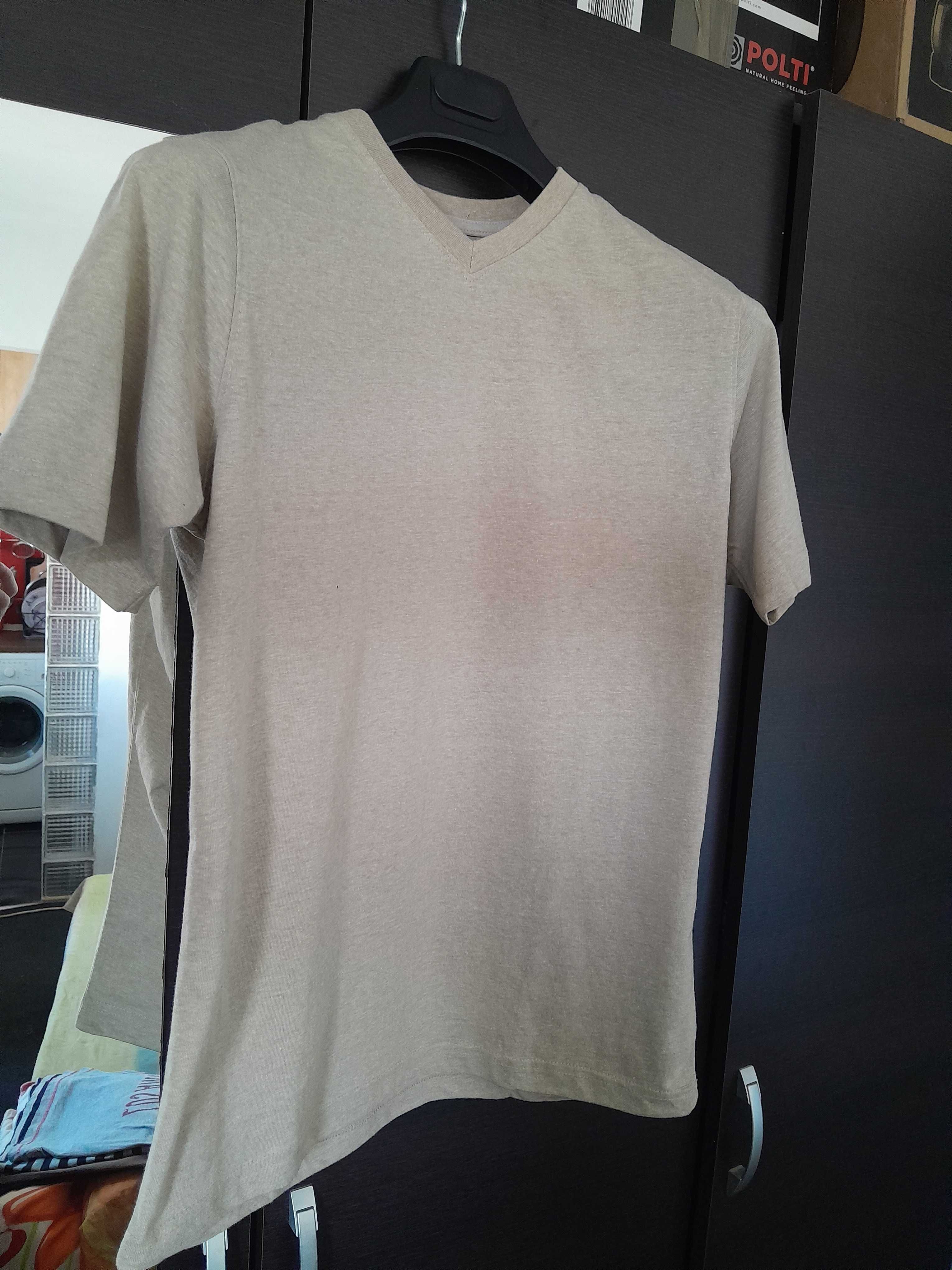 Tricou Modern fit barbati nou marimea M, 60% bumbac, 40 poliester