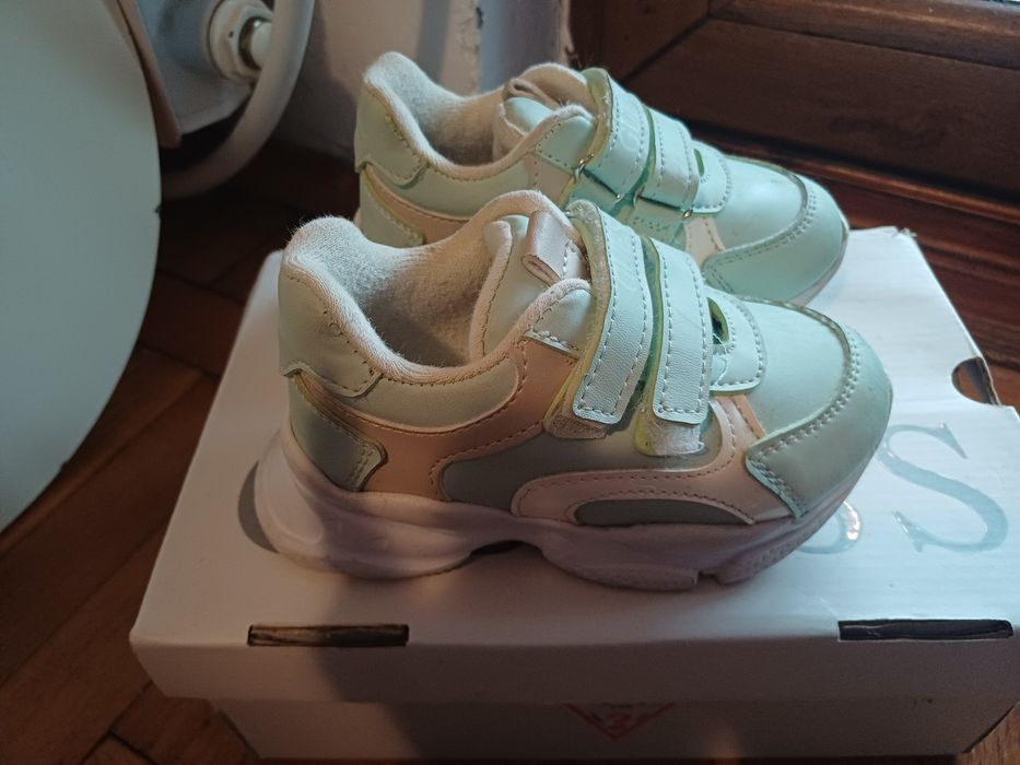 Детски маратонки Guess