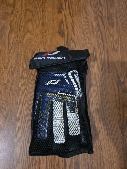 Вратарски ръкавици