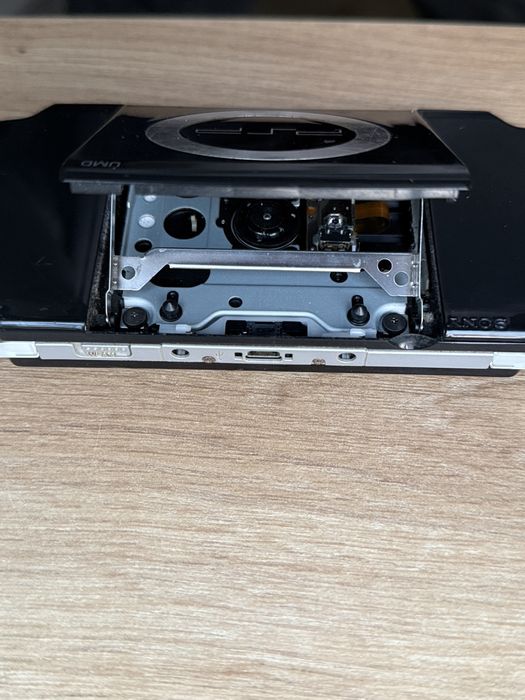 PSP Slim 2004 cu Jocuri