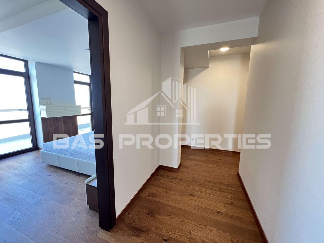 Продава се Многостаен апартамент в Петрич - 219 кв.м за 708 €/кв.м - Снимка #8