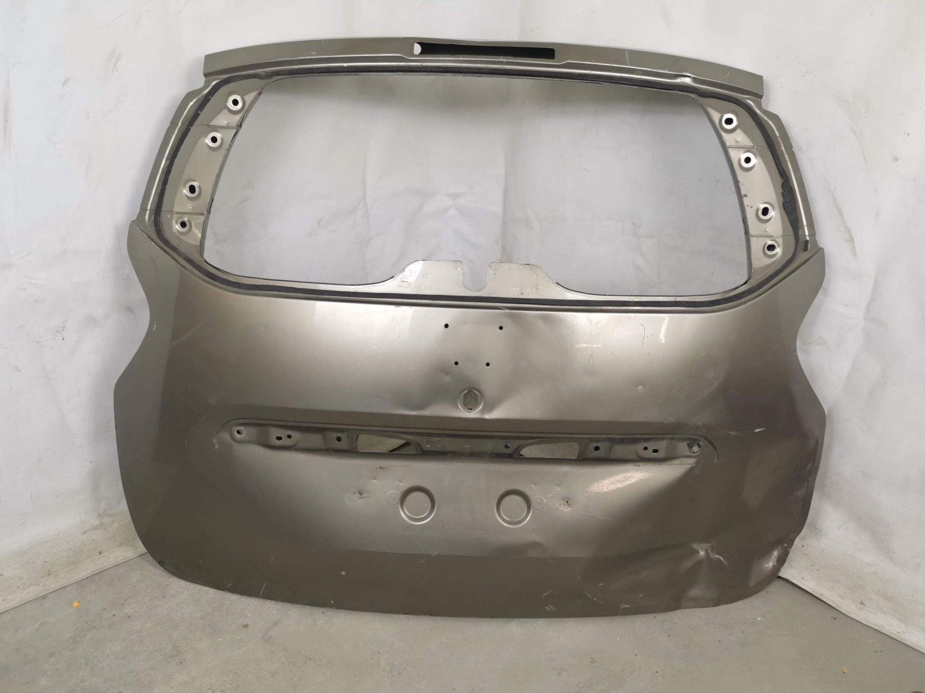 Haion Capota Portbagaj Dacia  Lodgy 1 2013 2014 2015 2016 2017 2018 20