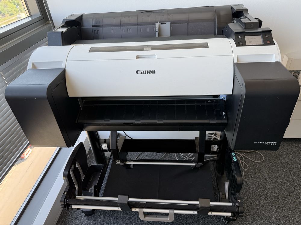 Canon Image Prograf TM-200 широкоформатен плотер 24”