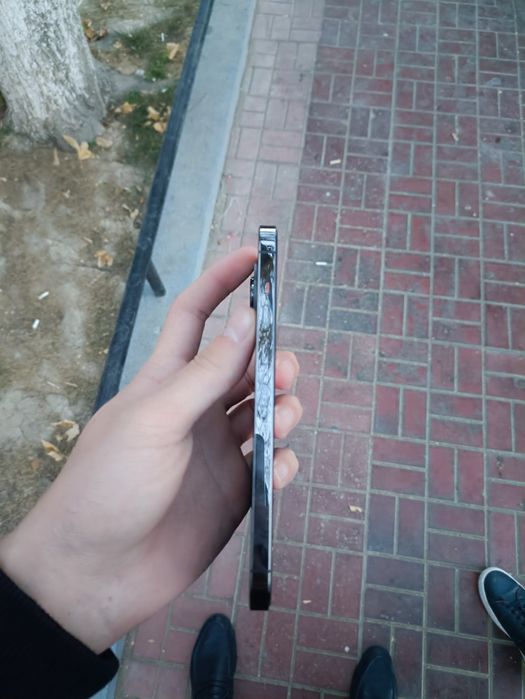 iphone 13 pro max 
Yomkist 78%
rangi graphite 
holat ideal qirilgan si