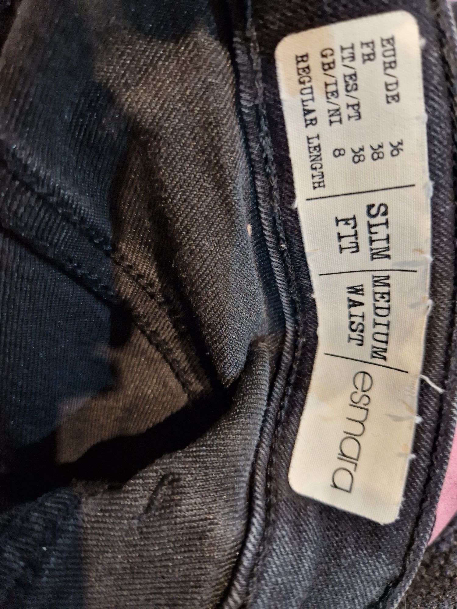 Hanorac+pantaloni +tricou, toate la 45 lei
