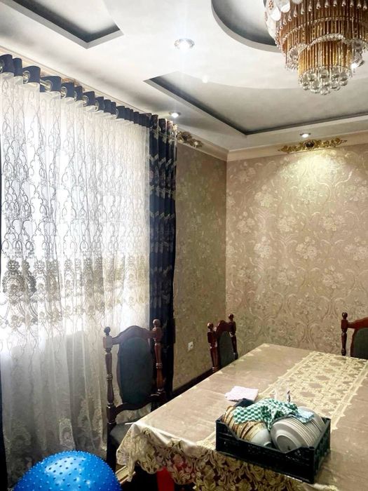 Uchaska xovli sotiladi Sergeli stroitelda 2,5 sotix 6 xona