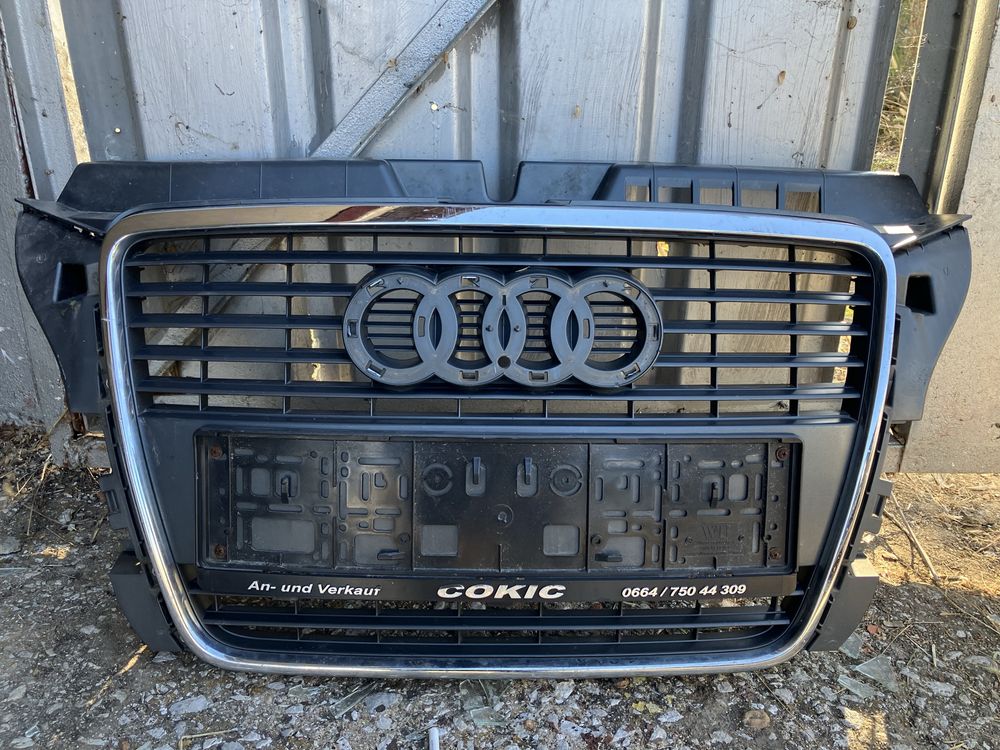 Решетка за Audi A3 Ауди А3  2008-2012г