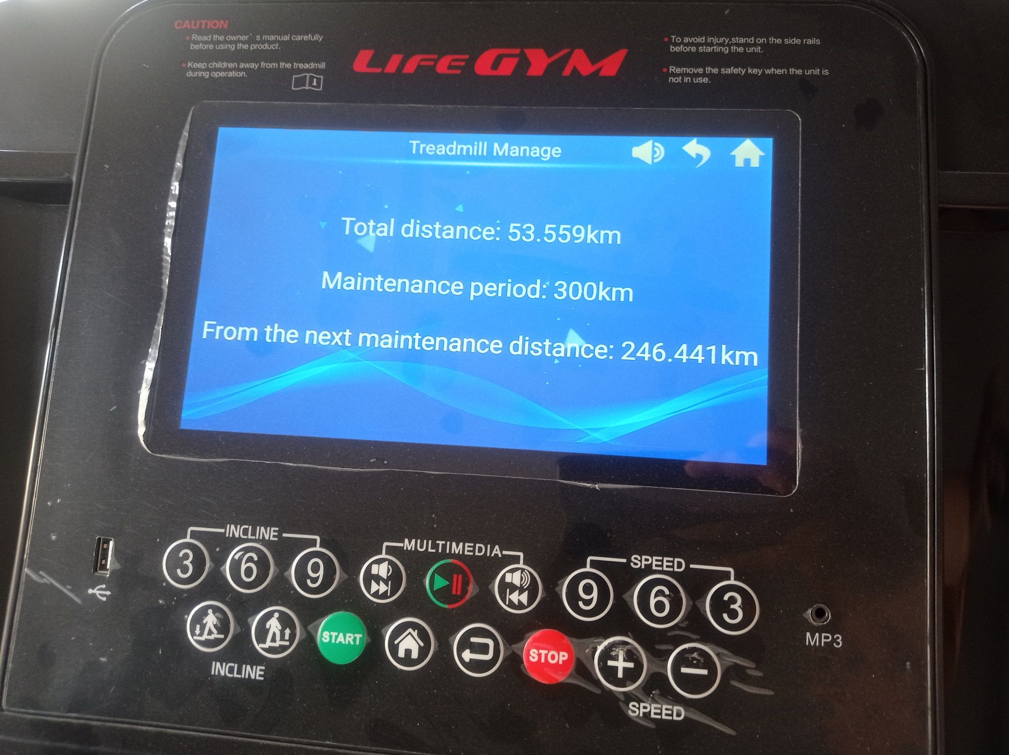 Продаётся Беговая дорожка Life GYM LGM-444