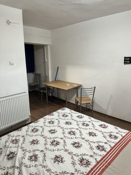 Garsoniera etaj 3/4 cartier valea rosie