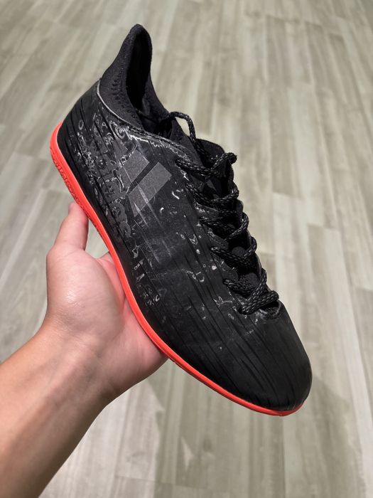 Продам футзалки Adidas X, размер 39. Полностью новые, ни разу не носил