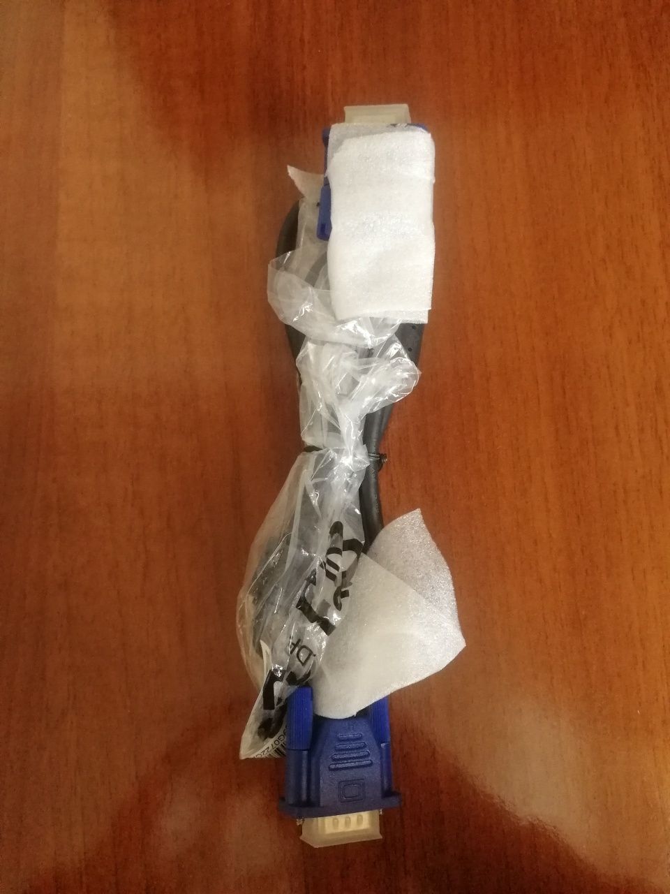 VGA кабель (новый)