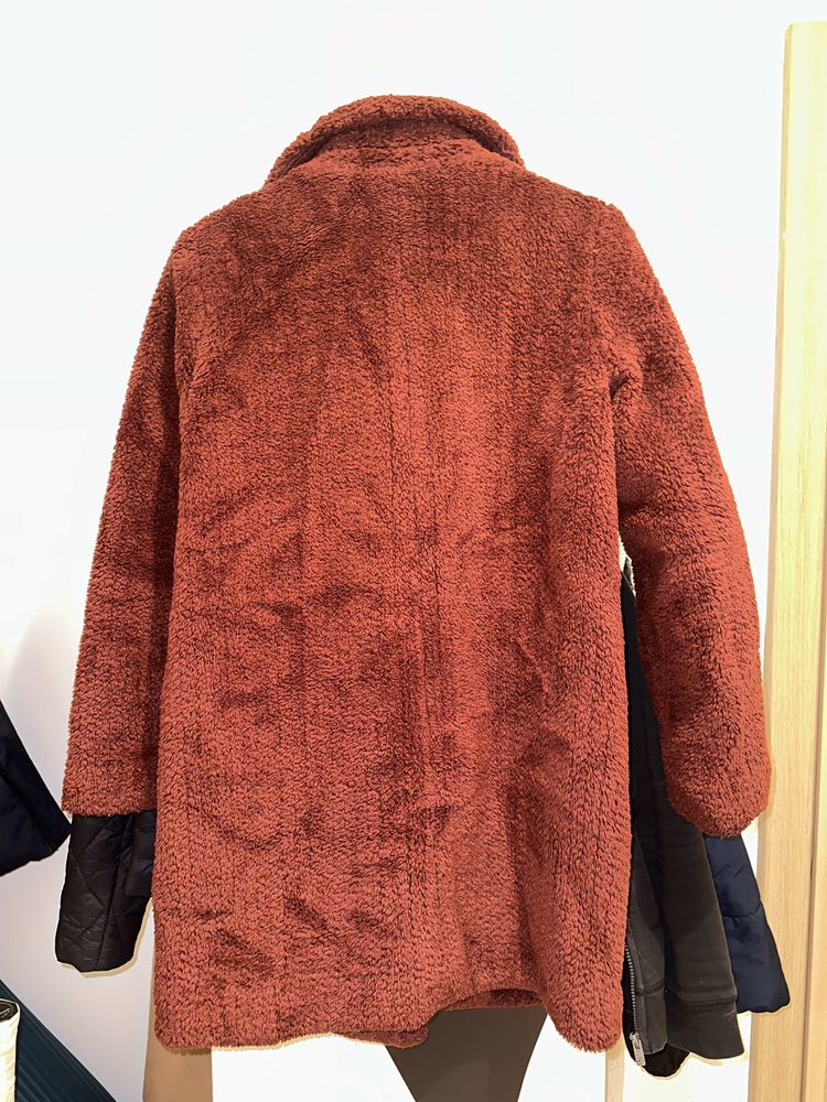 Тъмно червено пухено зимно палто Esmara by Heidi Klum