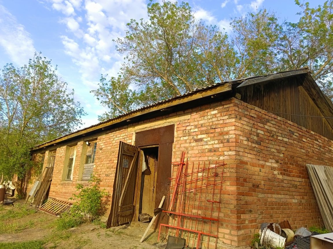 Продам 4-комн дом. Мкр. Пригородный, ул. Лесхоз.