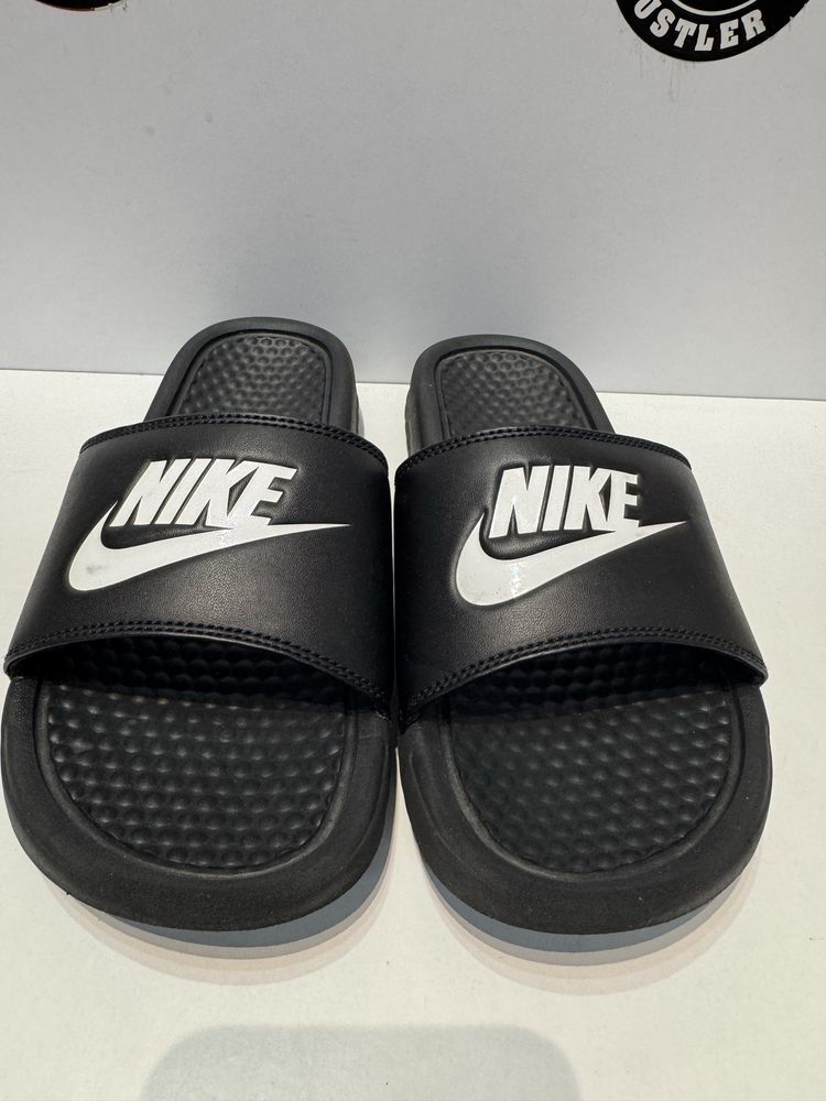 Джапанки NIKE .Номер 36.5