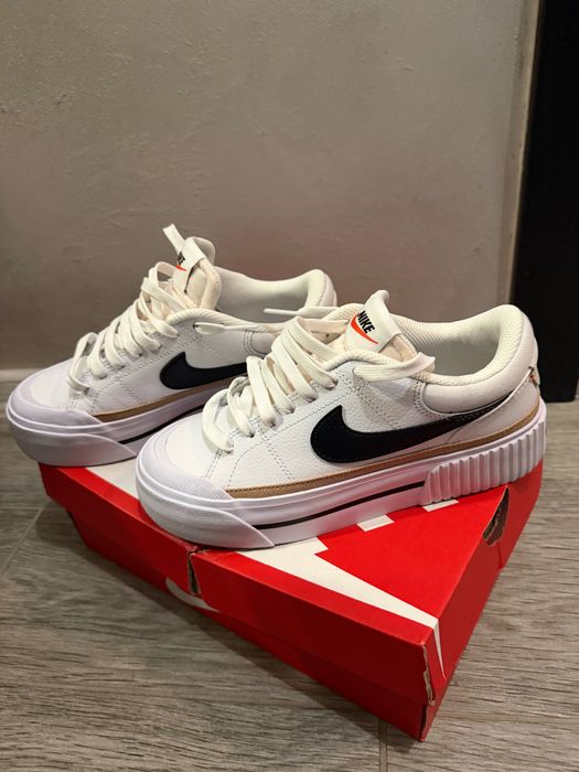 Маратонки на Nike
