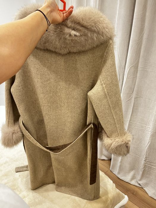 Palton cu blana naturala