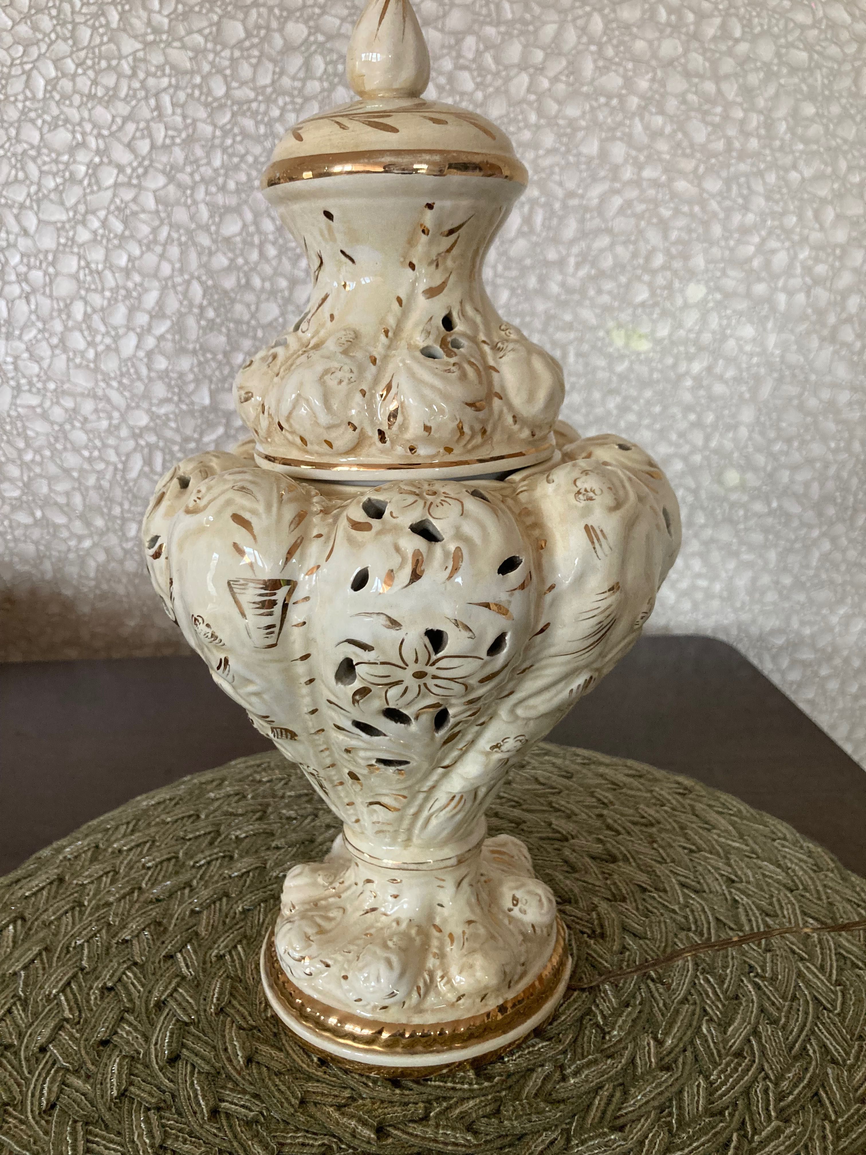 Старинна лампа Capodimonte