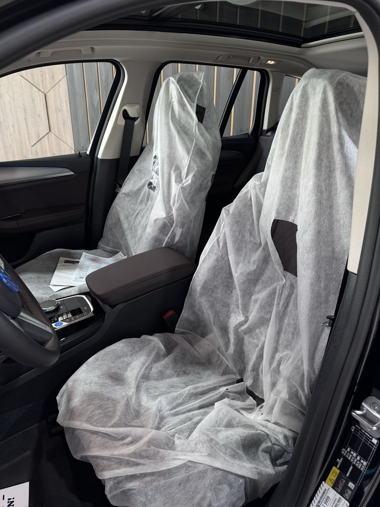 BMW IX3  (full option)