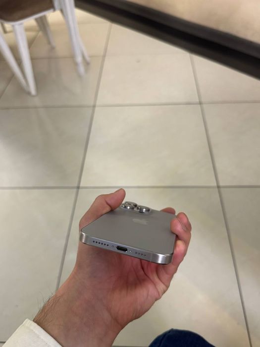 Iphone 15 pro max srochna sotiladi