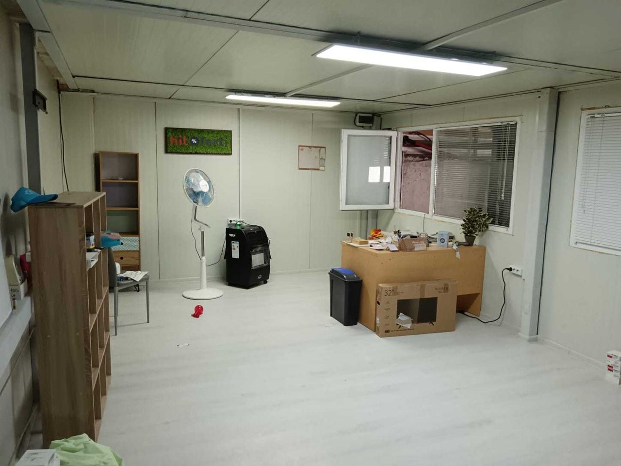 Продава се Склад в Елин Пелин - 774 кв.м за 775 €/кв.м - Снимка #2