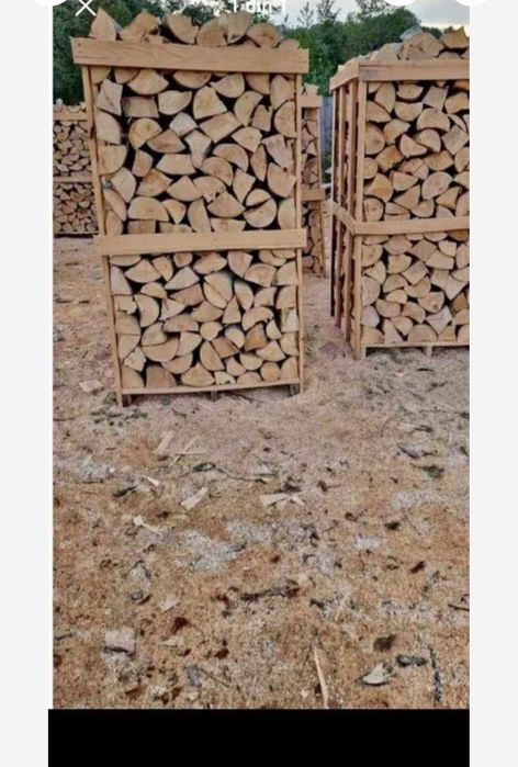 Lemne de foc tăiate sparte