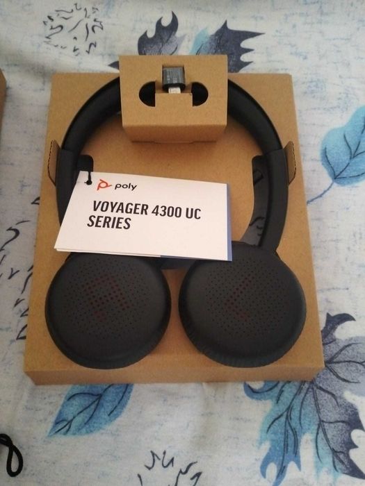 Casti Plantronics Voyager 4320 UC, USB-A si C, Negru