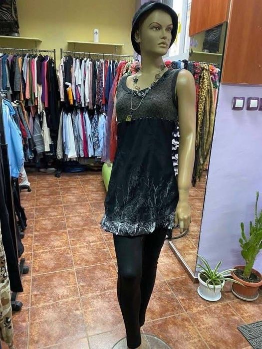 Високо качество дрехи на едро от затворил магазин