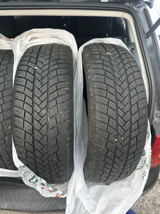 Anvelope de iarnă Vredestein Wintrac 215/65 R17 99V