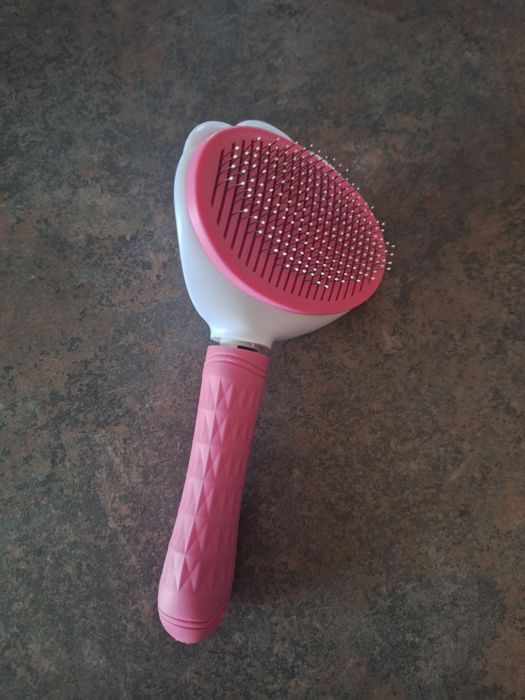 Perie pentru animale de companie