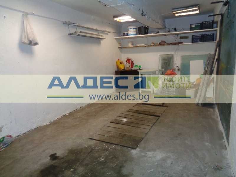 Продава се Четиристаен апартамент в София, Банишора - 100 кв.м за 2000 €/кв.м - Снимка #17