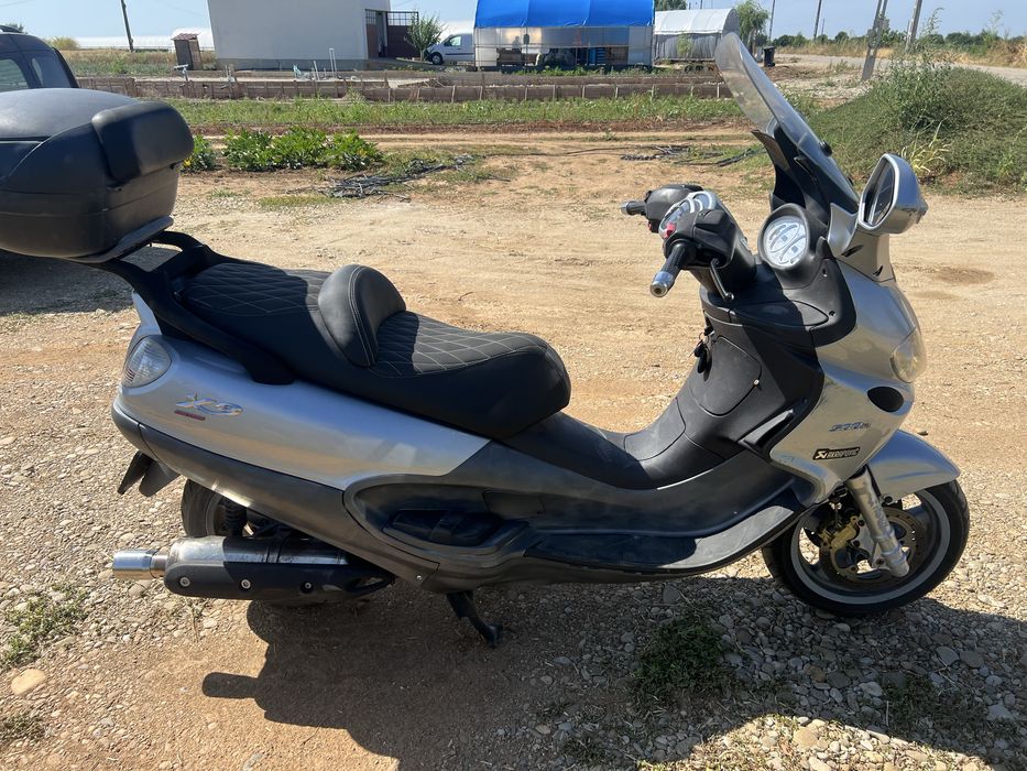 Vand scurer piaggio mp3 500cc