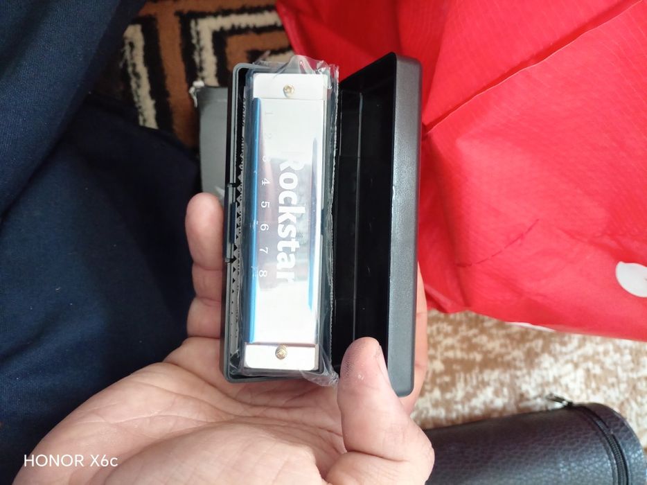 Губная гармошка сатилади