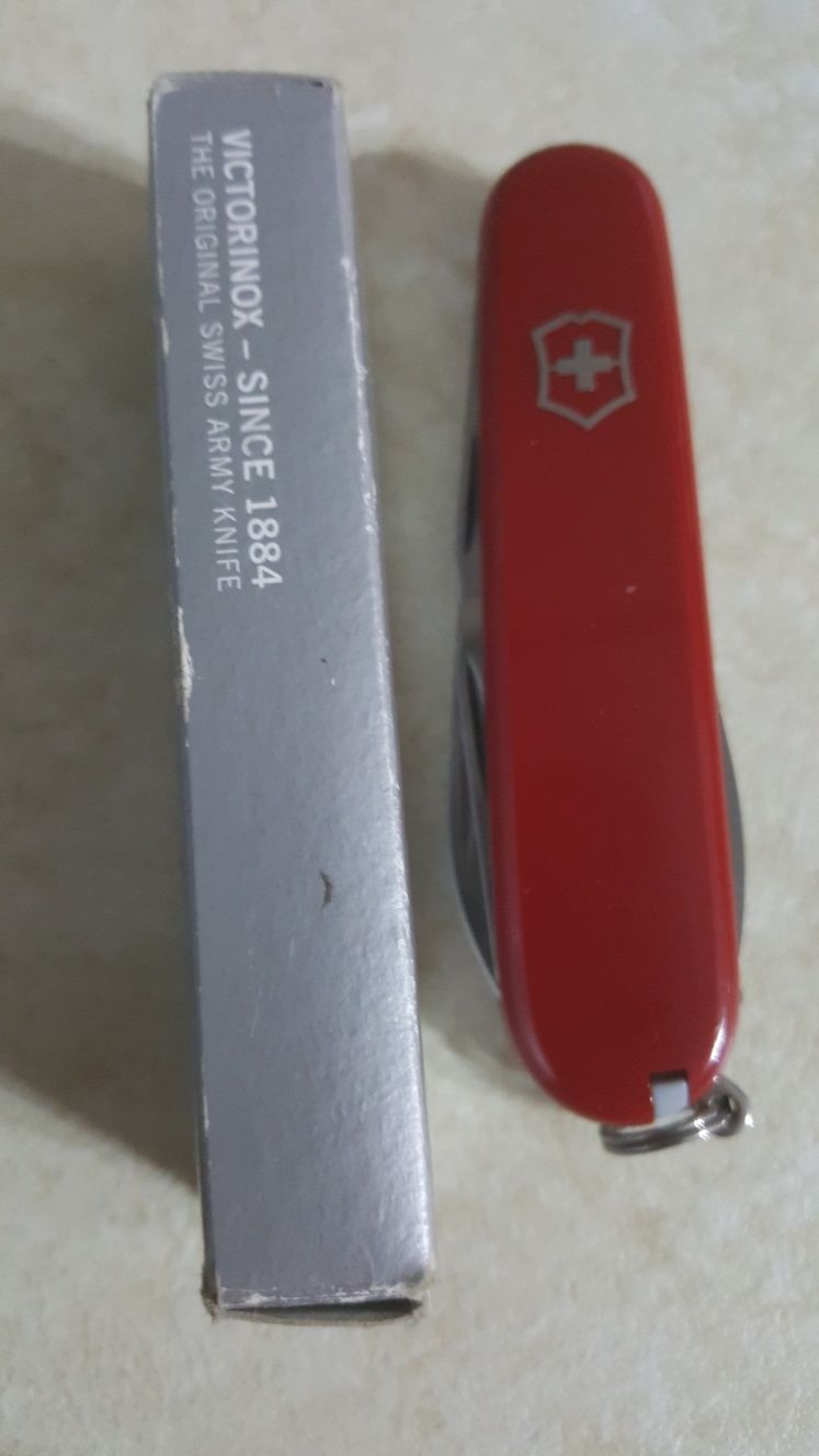 Vand briceag de buzunar Victorinox Officier Suisse