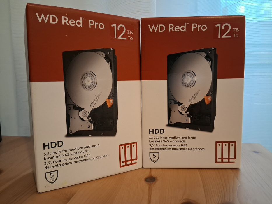 Sigilat Hard disk intern  SATA 3.5" WD Red Pro 12TB pt NAS