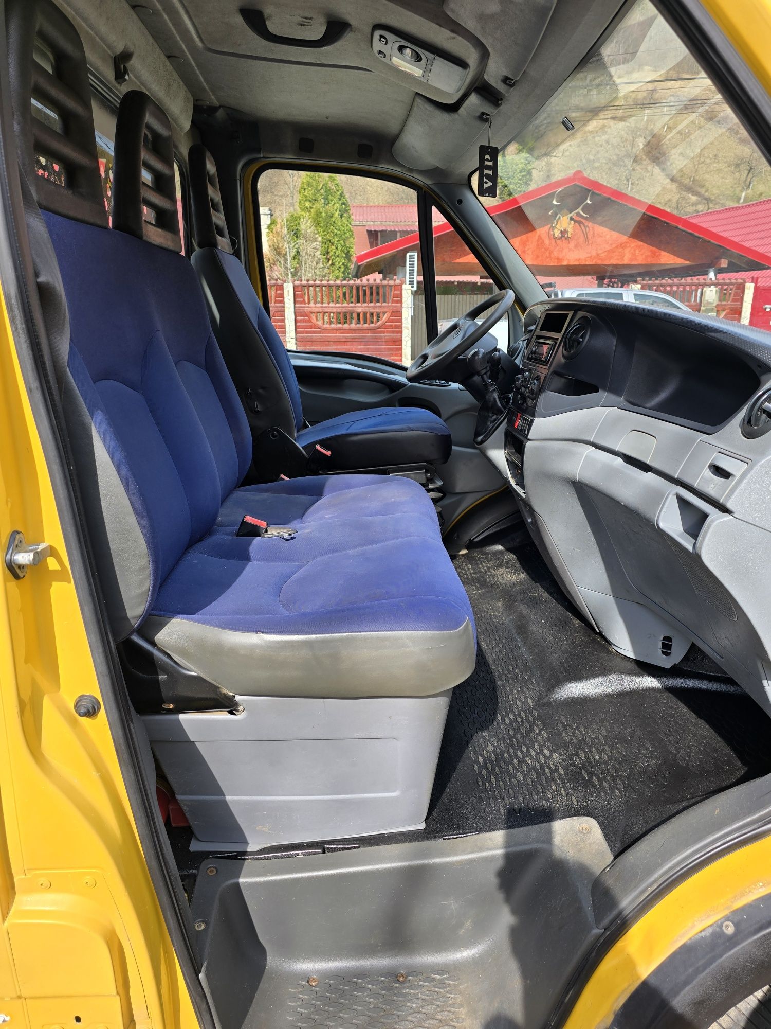 Vând Iveco Daily 35C18 basculabil, inmatriculat RO