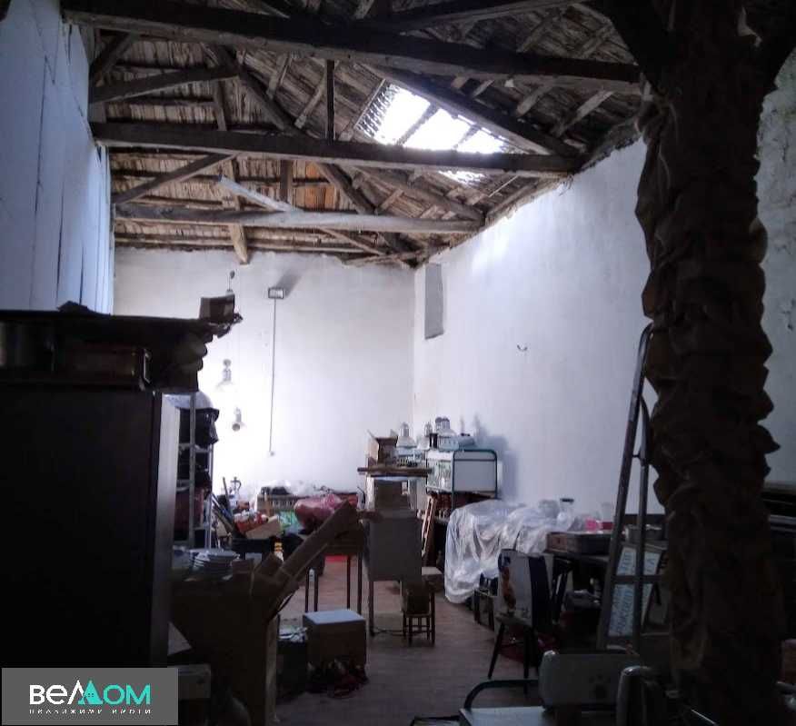 Дава се под наем Склад в Варна, ЖП Гара - 130 кв.м за 408 € - Снимка #1
