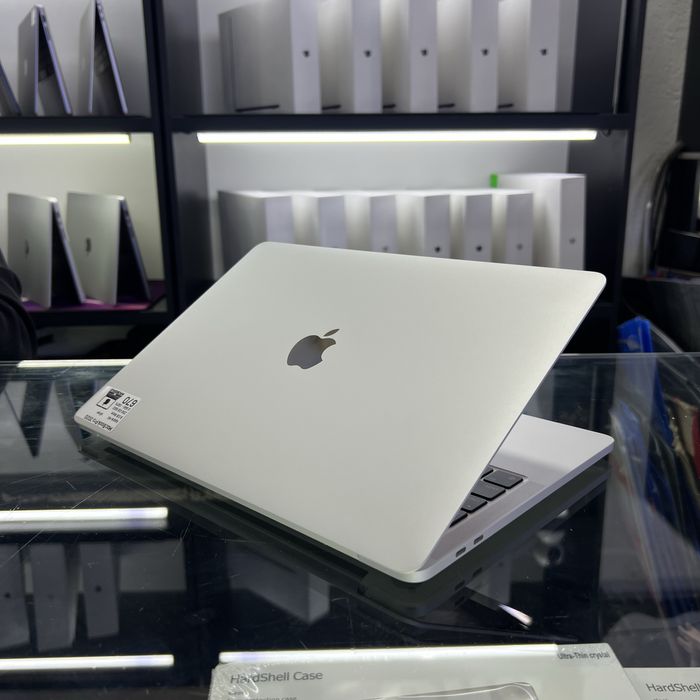 Macbook Pro M1 Silver