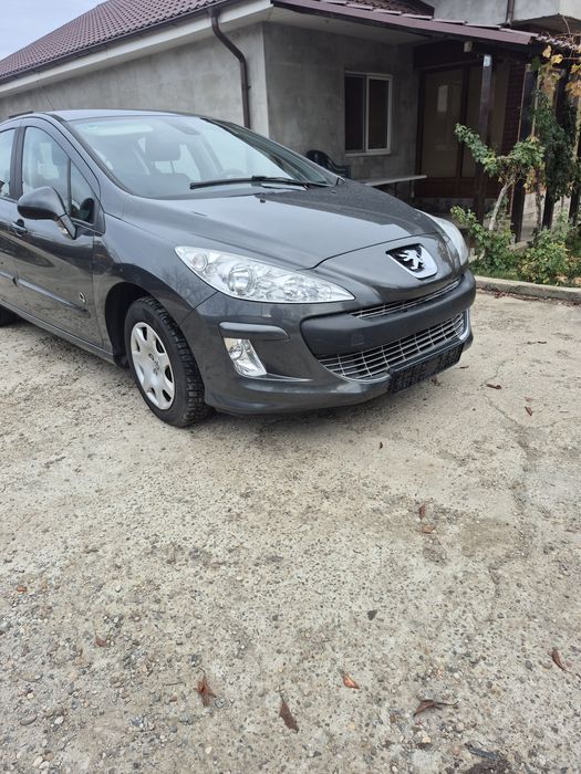 Peugeot 308 1.6 benzină Hatchback